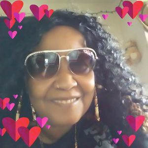 Meet your Posher, Nora diamond